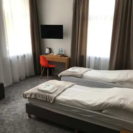 7 Rooms Mtp Poznan Exterior photo