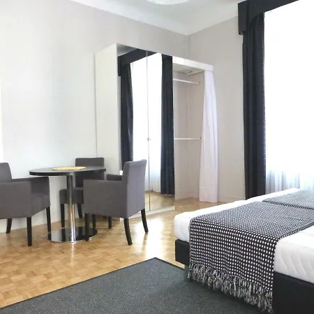 7 Rooms Mtp Poznan Exterior photo